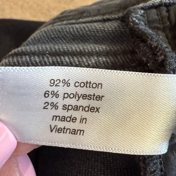 Lane Bryant Black Denim Mid-Rise Signature Midi Shorts Flex Magic Waist Band 18 - Picture 10 of 12